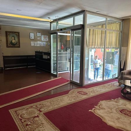 Отель G Bakuri Батуми Экстерьер фото